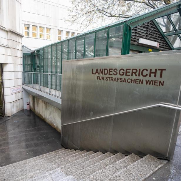 Eingang zum Landesgericht für Strafsachen Wien.